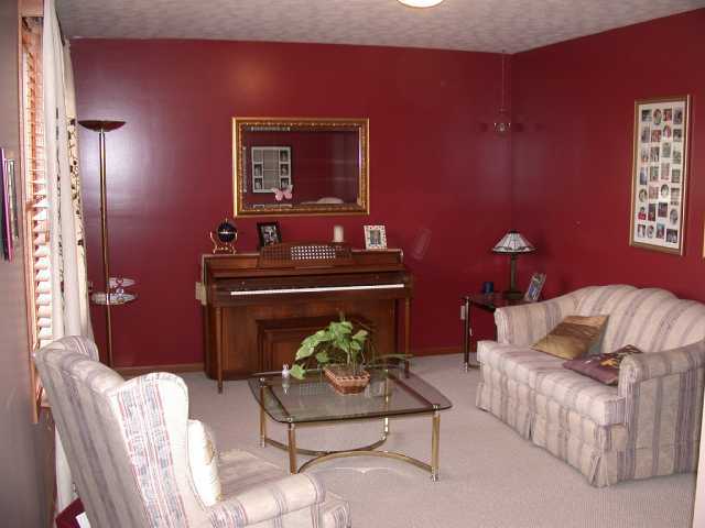 6229 Harvest Street Springfield, OH 45502 - Photo 3 of 13