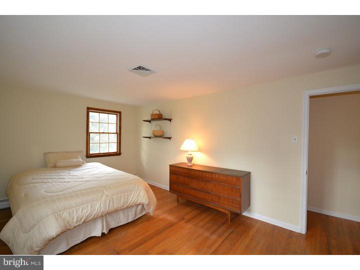 42 Sandown Road Audubon, PA 19403 - Photo 17 of 20 Gallery Image 17