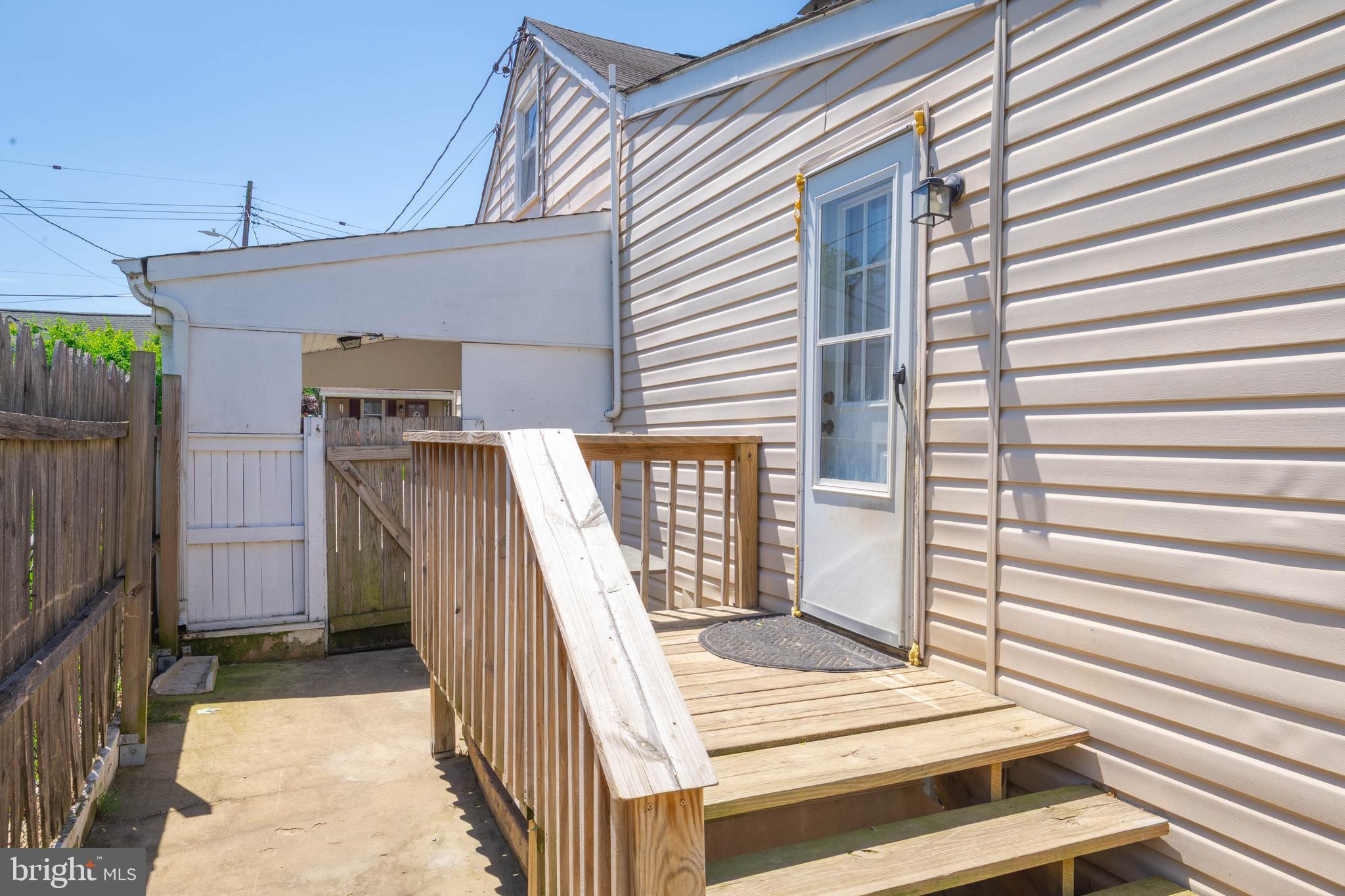 608 Cresswell Road Baltimore, MD 21225 - Photo 40 of 53 Exterior Rear