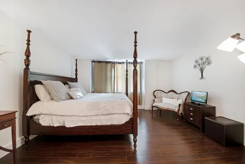 $350,000 | 1147 Hillsboro Mile, Unit 505, Hillsboro Beach, FL 33064