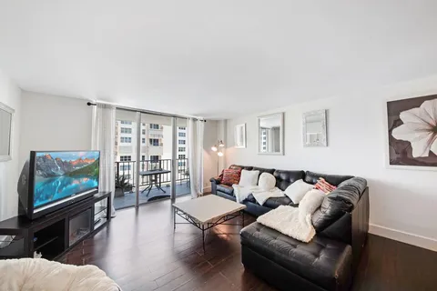 $350,000 | 1147 Hillsboro Mile, Unit 505, Hillsboro Beach, FL 33064