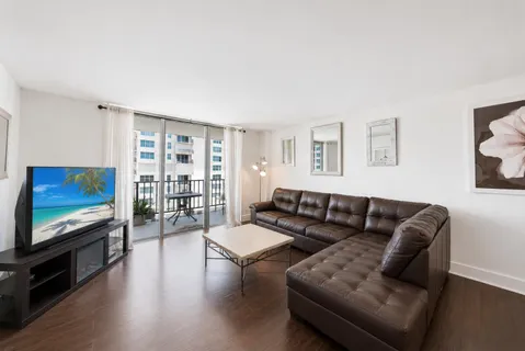 $350,000 | 1147 Hillsboro Mile, Unit 505, Hillsboro Beach, FL 33062