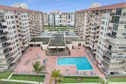$350,000 | 1147 Hillsboro Mile, Unit 505, Hillsboro Beach, FL 33062
