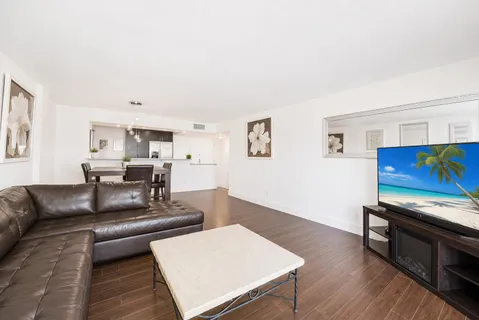 $350,000 | 1147 Hillsboro Mile, Unit 505, Hillsboro Beach, FL 33062