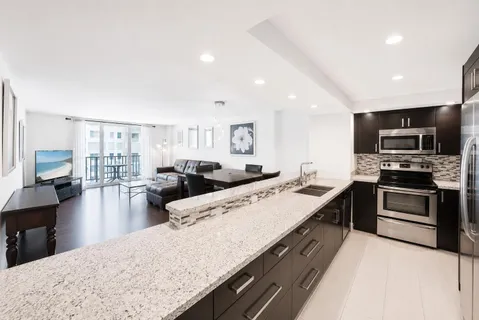 $350,000 | 1147 Hillsboro Mile, Unit 505, Hillsboro Beach, FL 33062