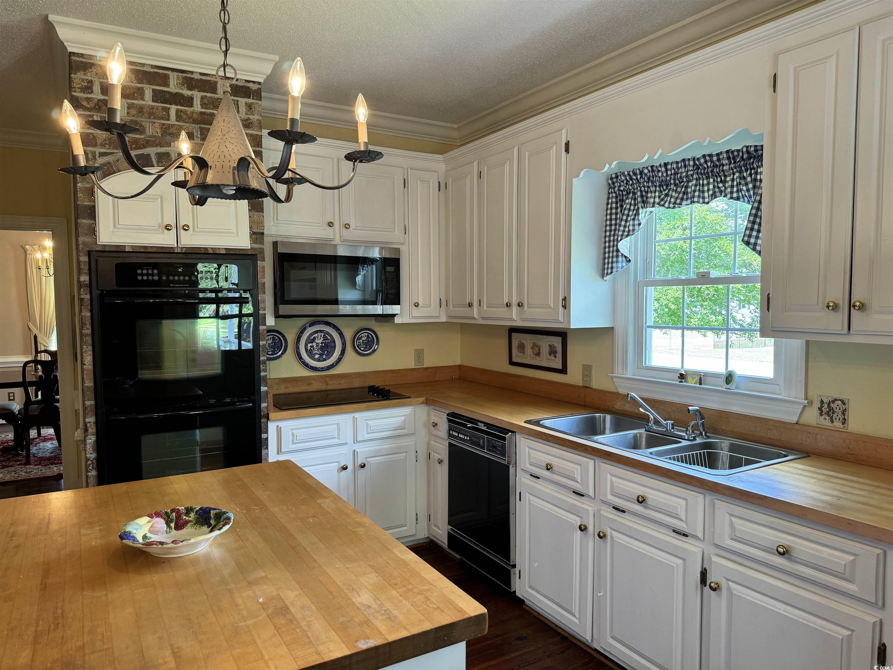 401 Devon Road Marion, SC 29571 - Photo 3 of 39