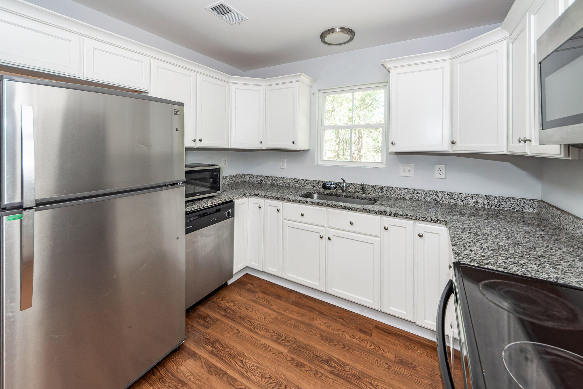 211 White Street, Unit B Moncks Corner, SC 29461 - Photo 11 of 29 11