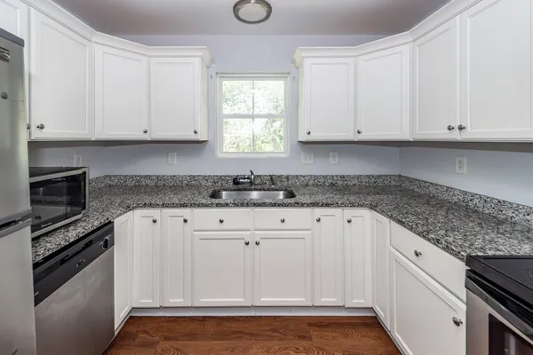 $1,700 | 211 White Street, Unit B, Moncks Corner, SC 29461