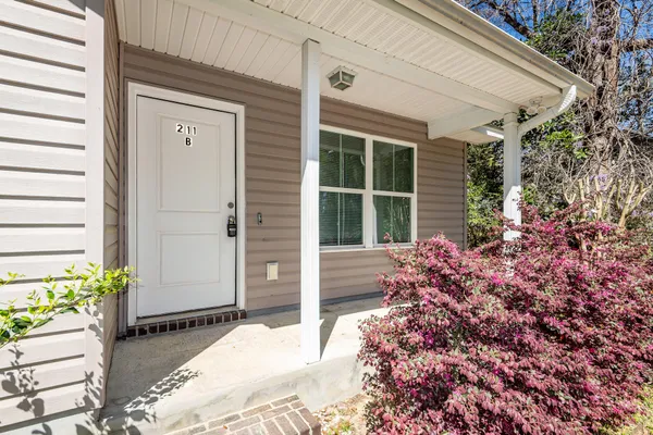 $1,700 | 211 White Street, Unit B, Moncks Corner, SC 29461