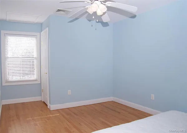 $4,500 | 100 Lake Promenade, Ronkonkoma, NY 11779