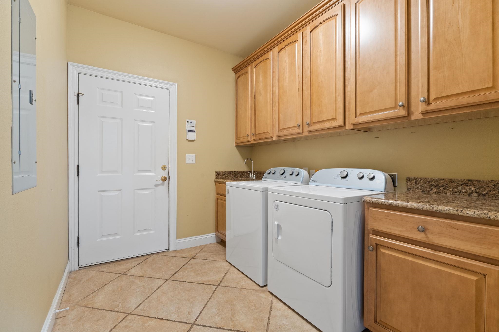 9790 Stucki Road Elberta, AL 36530 - Photo 42 of 72 Laundry