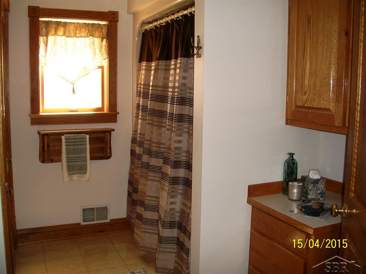 6409 West Gary Road Chesaning, MI 48616 - Photo 13 of 24 31244058-12.JPG
