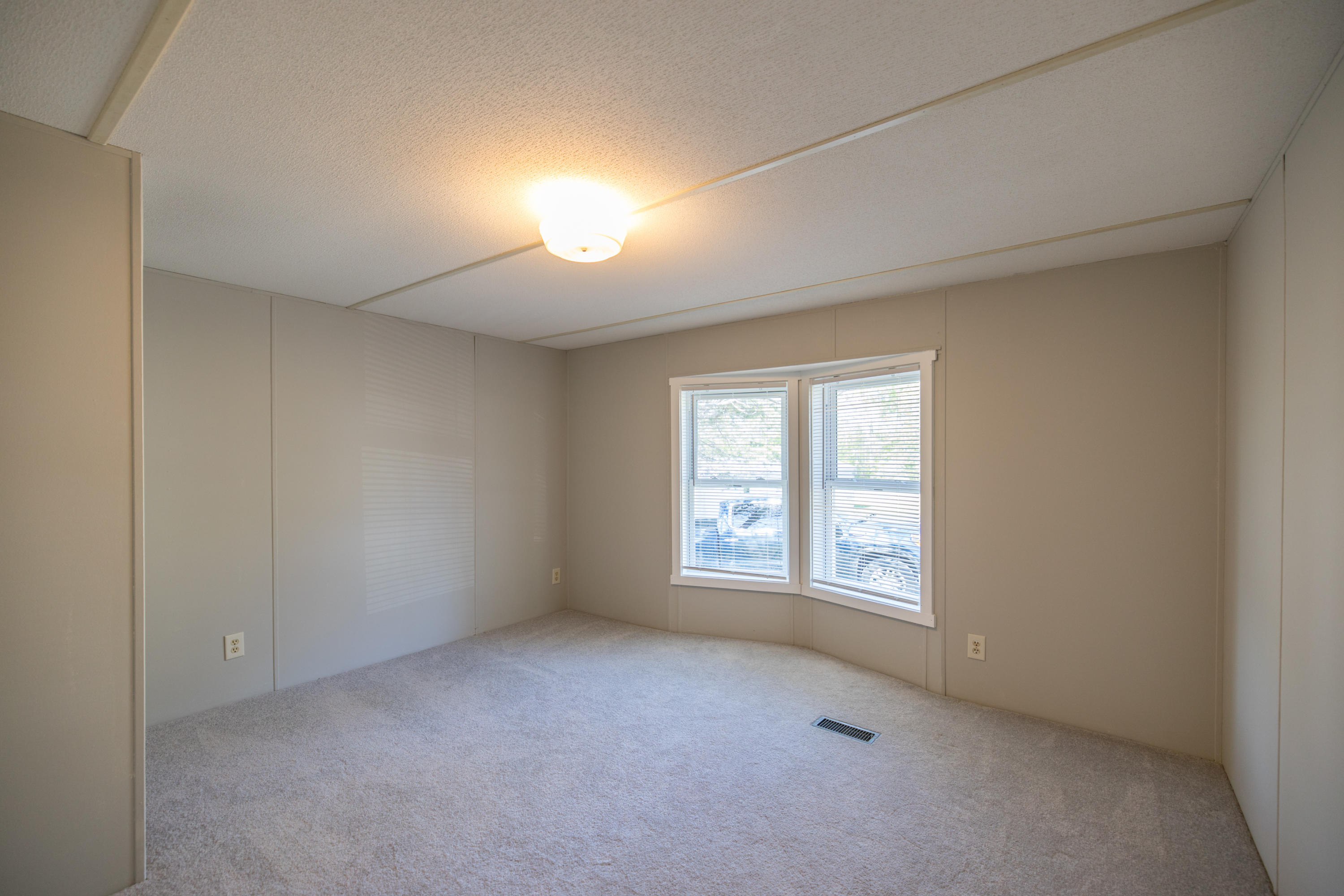 7 Terrace View Sabattus, ME 04280 - Photo 25 of 27 6I3A5680