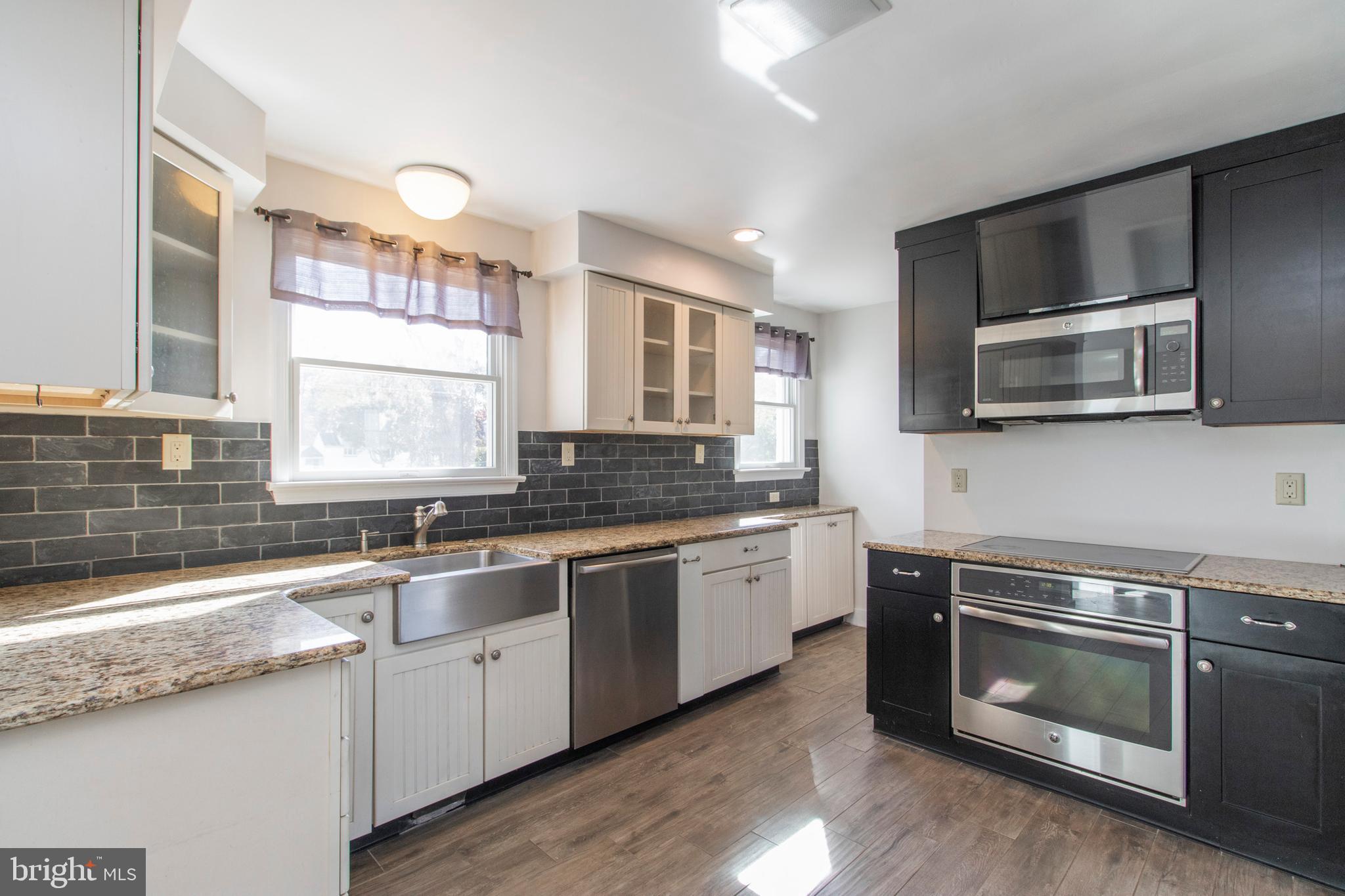 69 Elfreth Road Huntingdon Valley, PA 19006 - Photo 4 of 48 Gallery Image 4