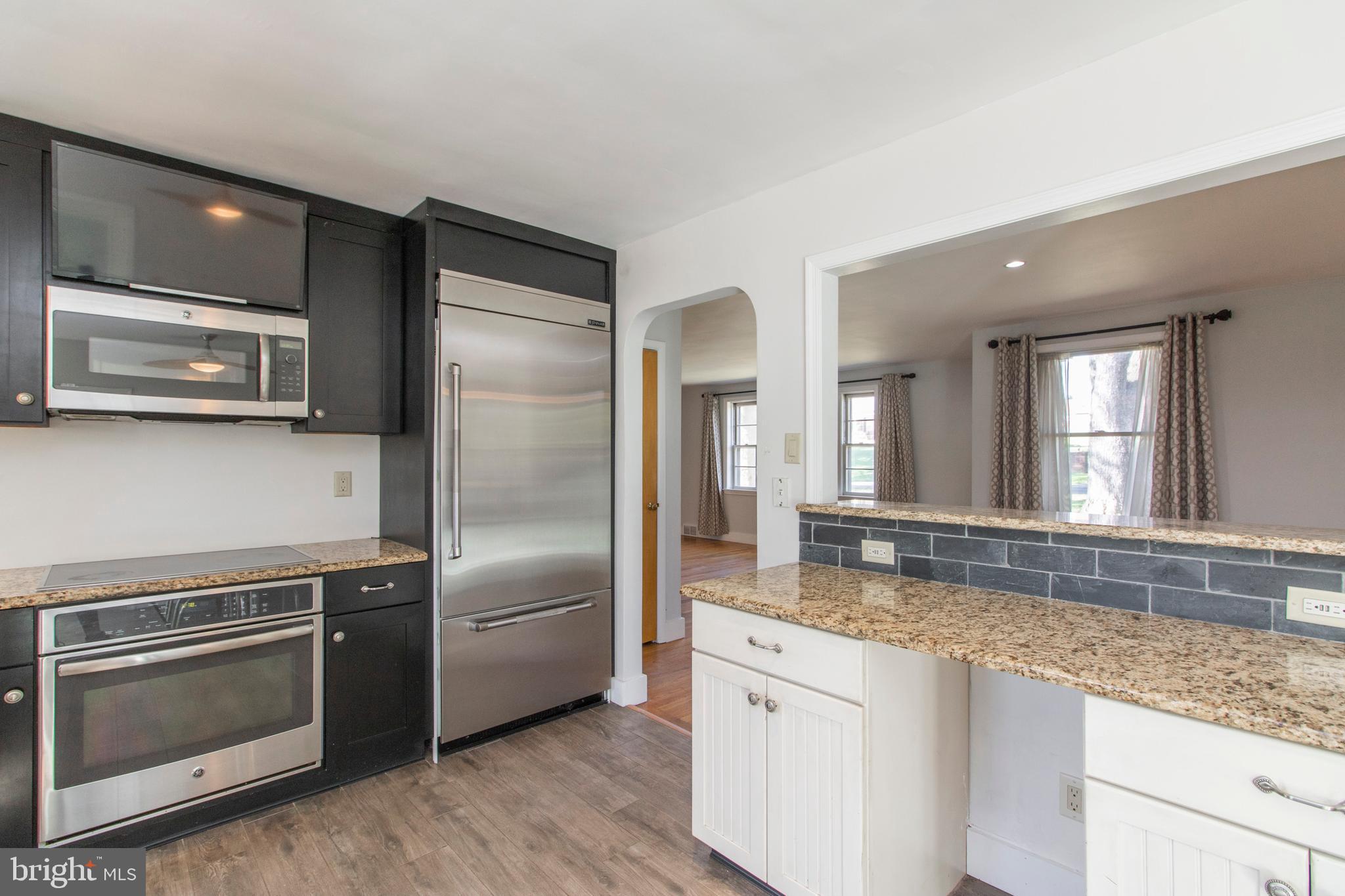 69 Elfreth Road Huntingdon Valley, PA 19006 - Photo 5 of 48 Gallery Image 5