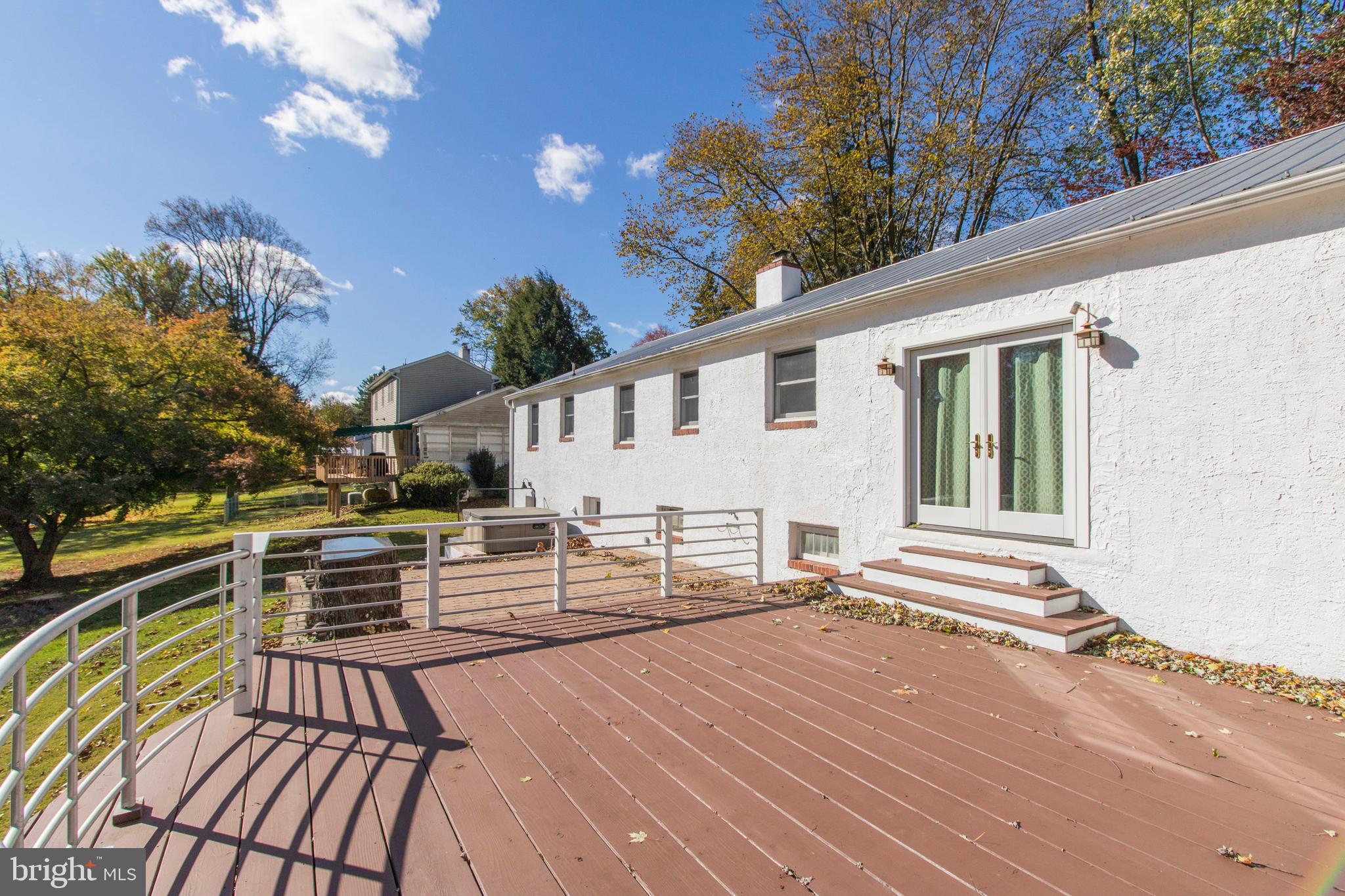 69 Elfreth Road Huntingdon Valley, PA 19006 - Photo 7 of 48 Gallery Image 7