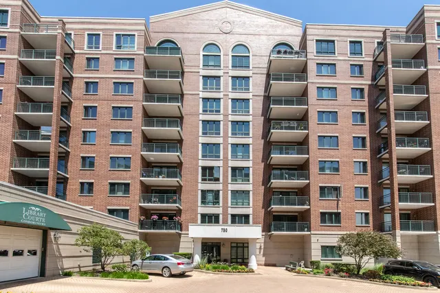 $559,999 | 750 Pearson Street, Unit 904, Des Plaines, IL 60016