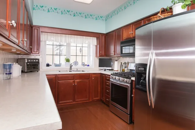 $559,999 | 750 Pearson Street, Unit 904, Des Plaines, IL 60016