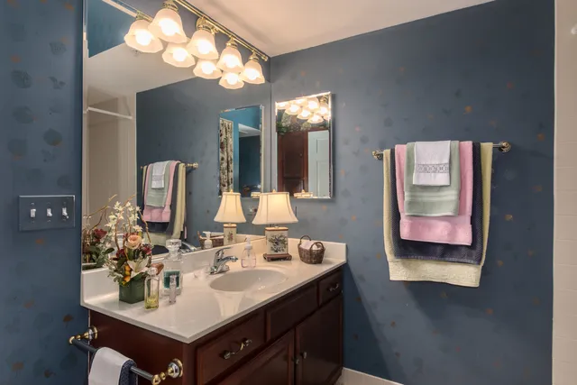 $559,999 | 750 Pearson Street, Unit 904, Des Plaines, IL 60016