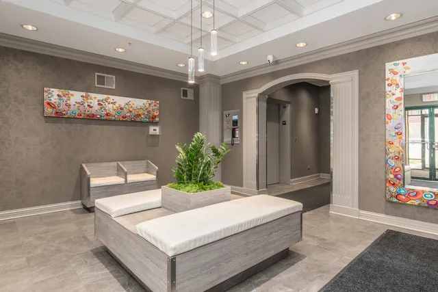 $559,999 | 750 Pearson Street, Unit 904, Des Plaines, IL 60016