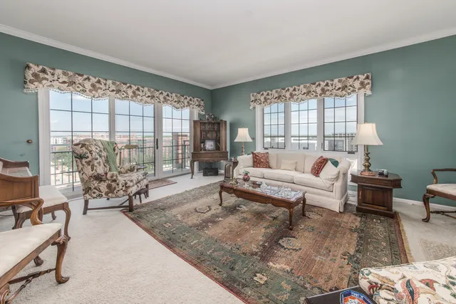 $559,999 | 750 Pearson Street, Unit 904, Des Plaines, IL 60016