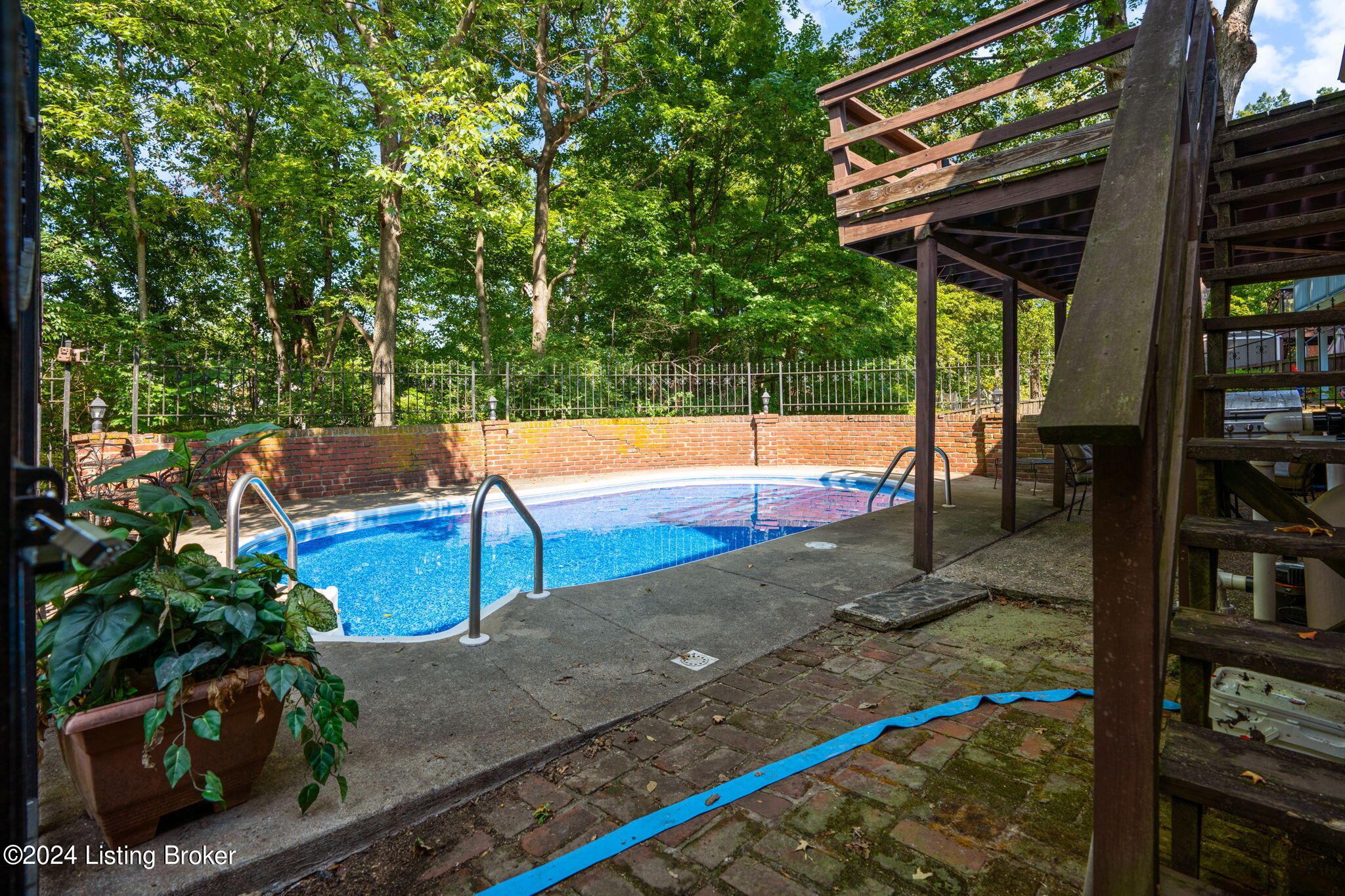 6903 Deep Spring Court Louisville, KY 40228 - Photo 37 of 51 6903 Deep Spring-5