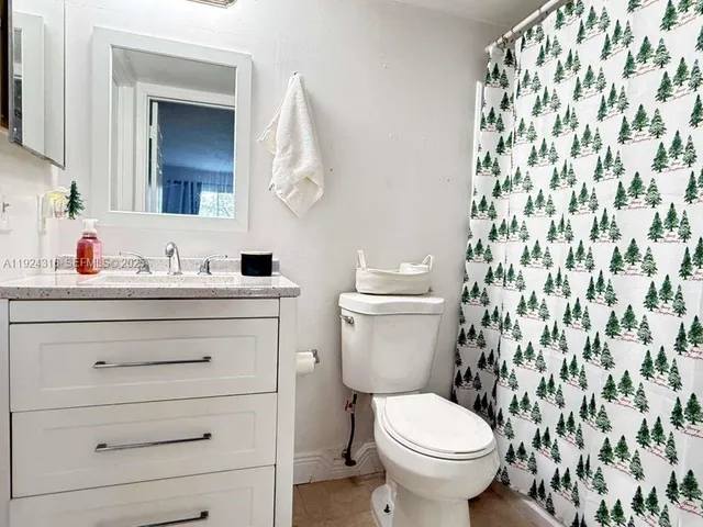 $2,200 | 15221 Southwest 80th Street, Unit 304, Miami, FL 33193