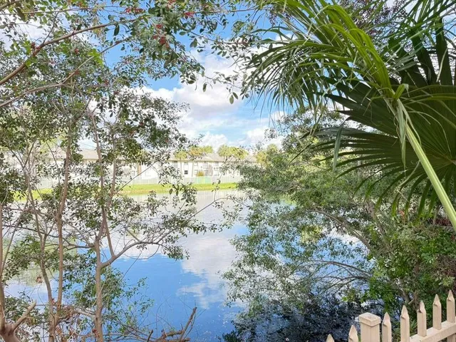 $2,200 | 15221 Southwest 80th Street, Unit 304, Miami, FL 33193