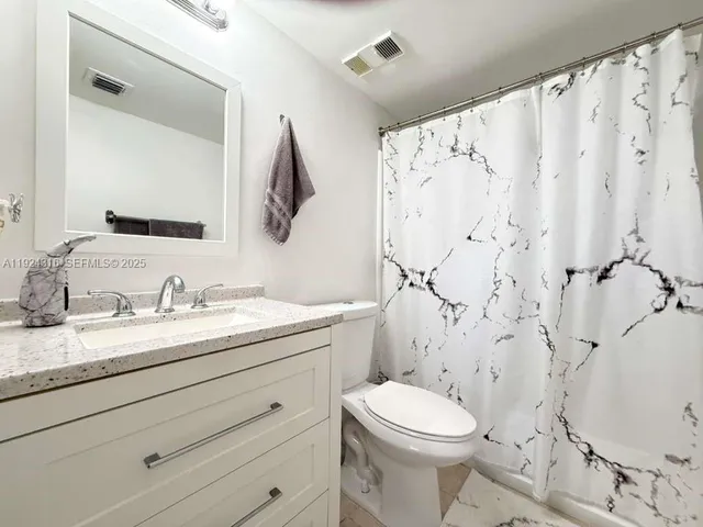 $2,200 | 15221 Southwest 80th Street, Unit 304, Miami, FL 33193