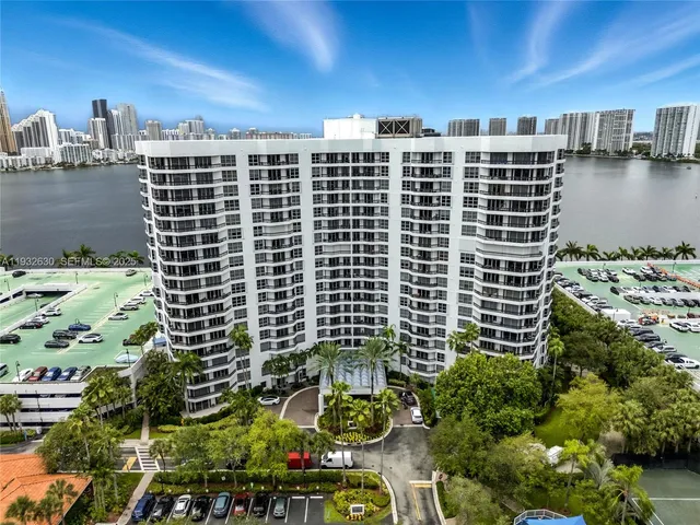 $600,000 | 3600 Mystic Pointe Drive, Unit 305, Aventura, FL 33180