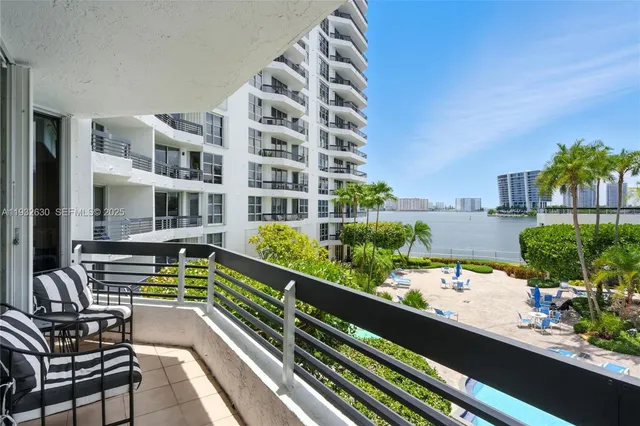 $600,000 | 3600 Mystic Pointe Drive, Unit 305, Aventura, FL 33180