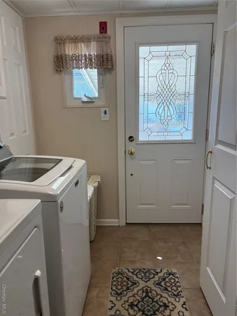 $199,999 | 525-207 Riverleigh Avenue, Unit 207, Riverhead, NY 11901