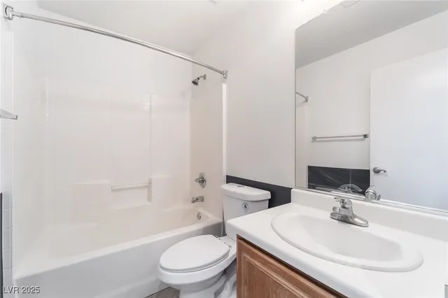 $2,100 | 325 Silverado Pines Avenue, Las Vegas, NV 89123