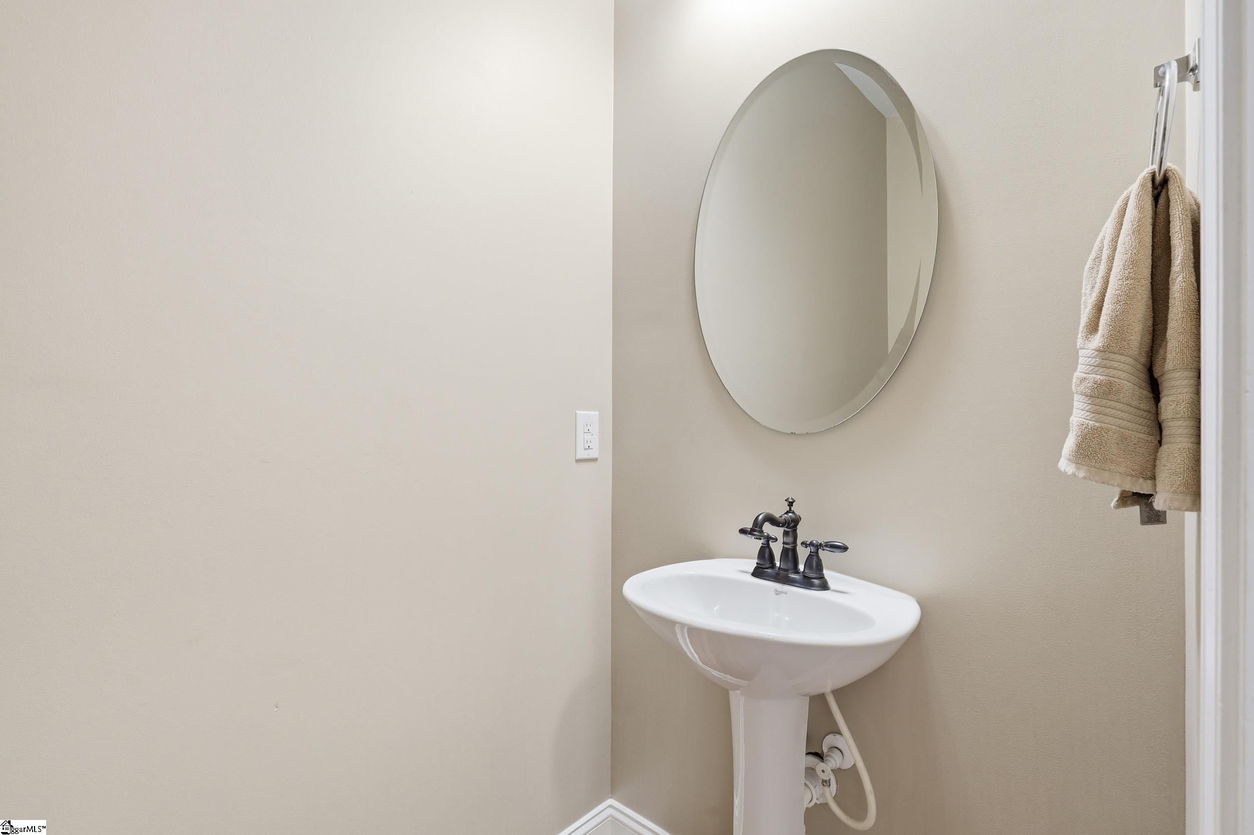 100 Yorkswell Lane Greenville, SC 29607 - Photo 16 of 33