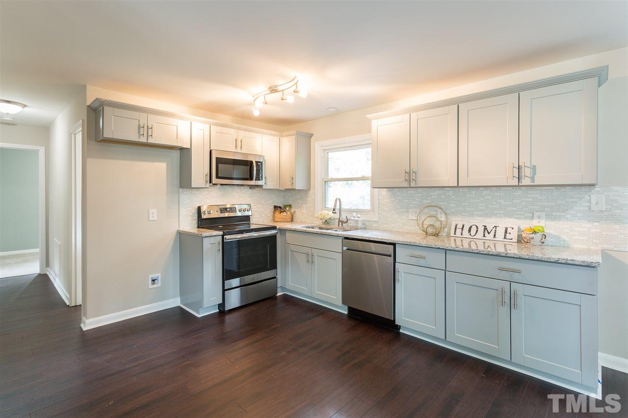 909 Grovemont Road Raleigh, NC 27603 - Photo 7 of 28