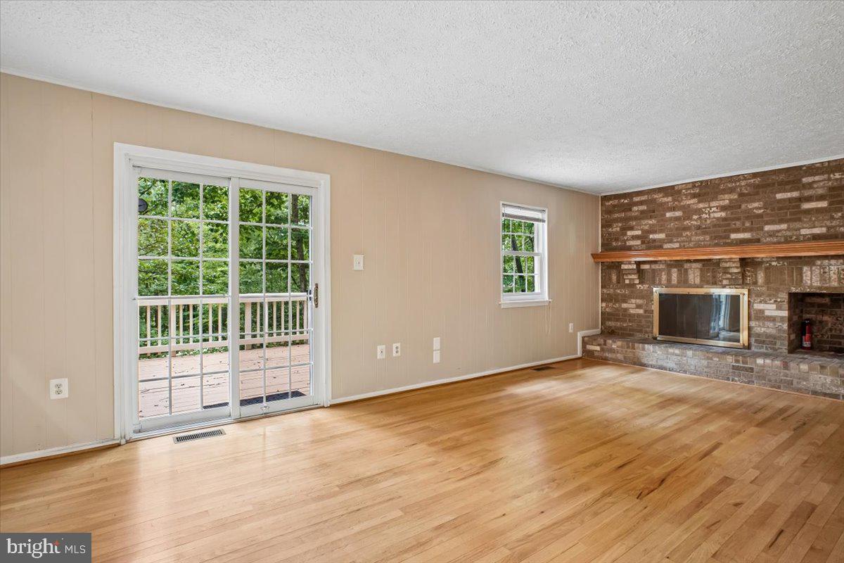 1877 Post Oak Trail Reston, VA 20191 - Photo 17 of 52