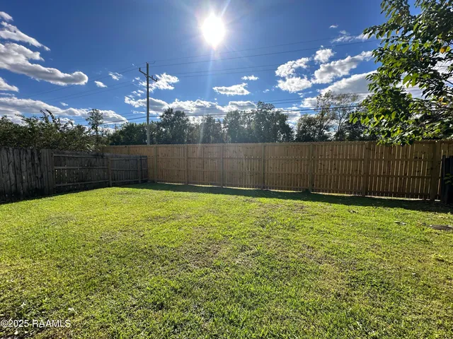 $1,800 | 8952 Westlake Avenue, Baton Rouge, LA 70810