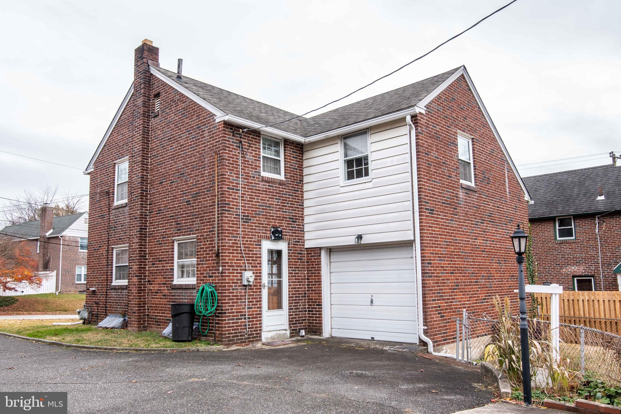 6 North Alford Road Springfield, PA 19064 - Photo 3 of 32