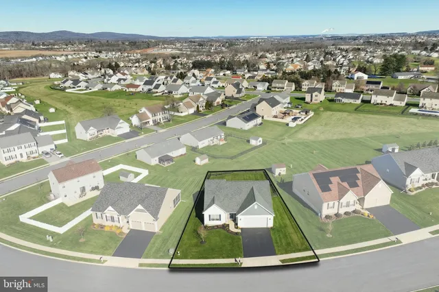 $399,900 | 1705 Fountain Rock Drive, Dover, PA 17315