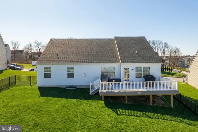 $399,900 | 1705 Fountain Rock Drive, Dover, PA 17315