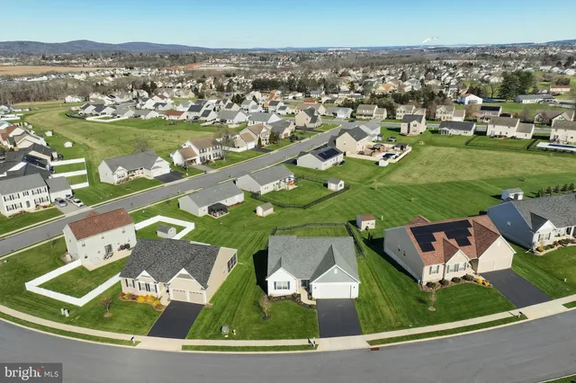 $399,900 | 1705 Fountain Rock Drive, Dover, PA 17315