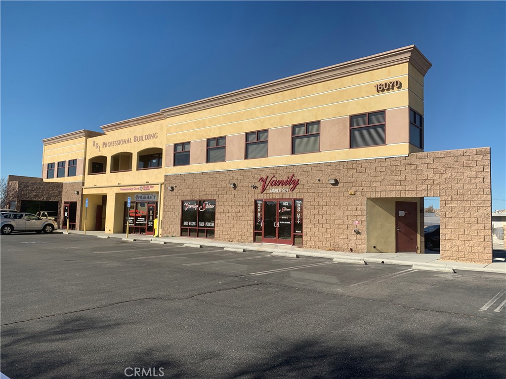 16070 Tuscola Road, Unit 202 Apple Valley, CA 92307 - Photo 3 of 14