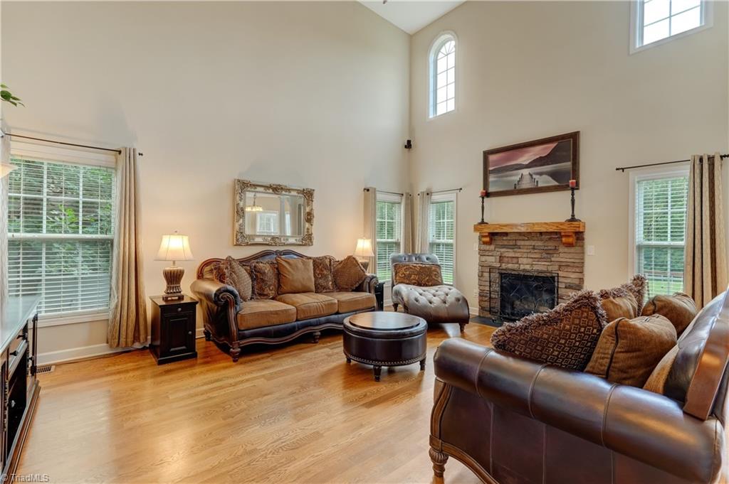 8933 Grove Park Drive Oak Ridge, NC 27310 - Photo 6 of 36 GREAT ROOM