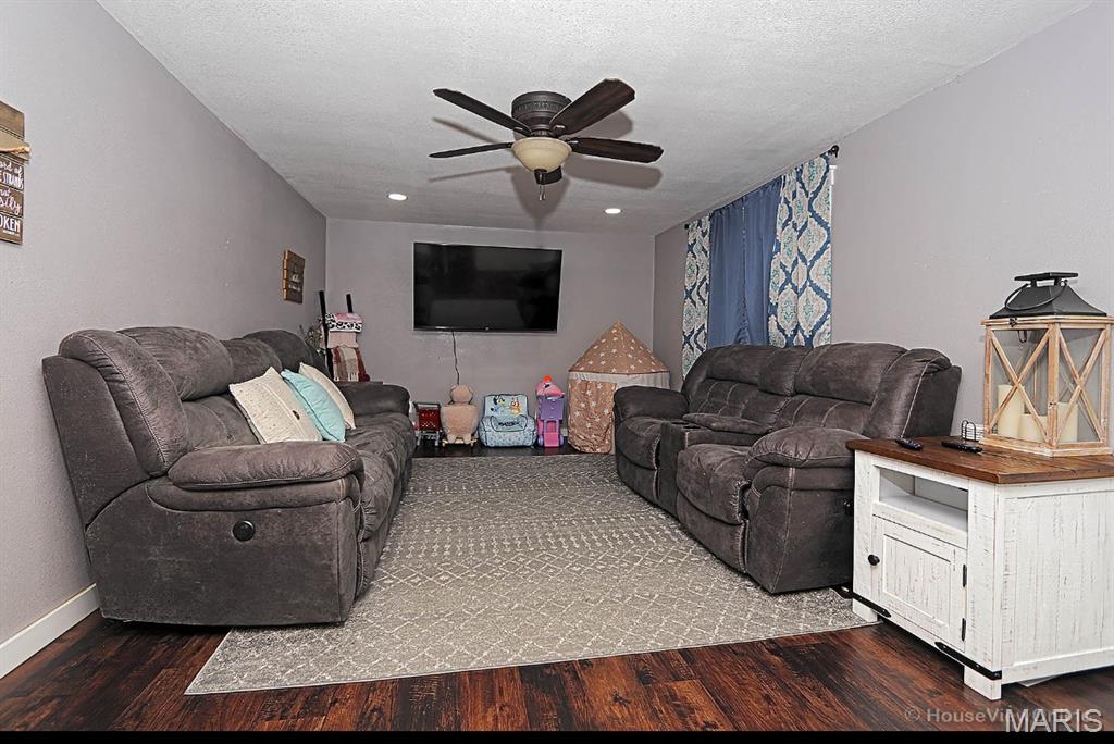 2654 3rd Street Doe Run, MO 63637 - Photo 6 of 25