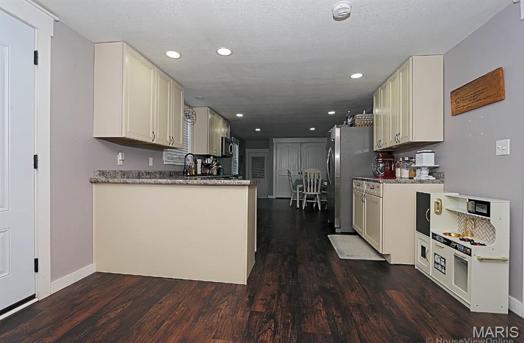 2654 3rd Street Doe Run, MO 63637 - Photo 8 of 25