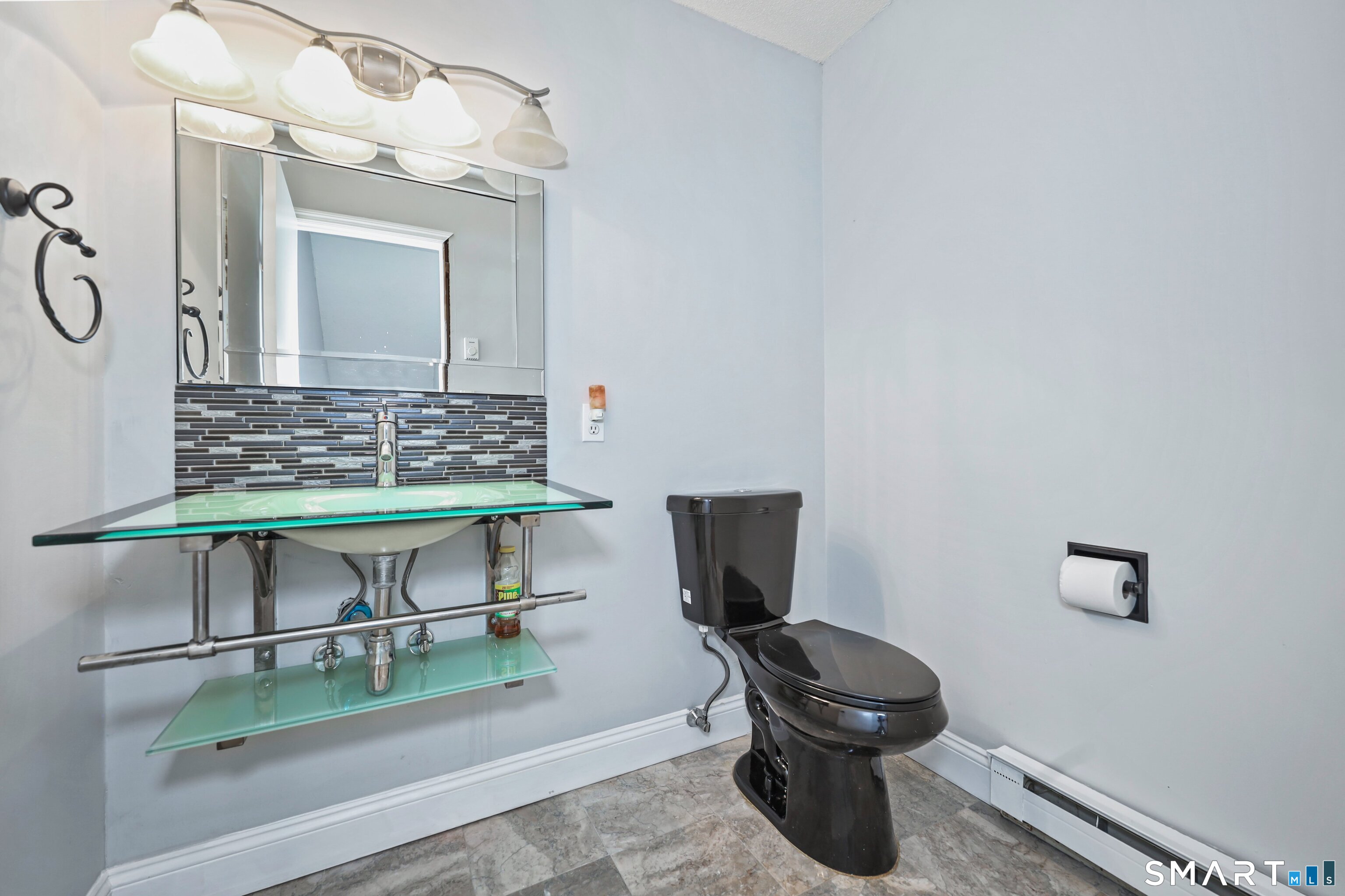 925 Oronoke Road, Unit 11D Waterbury, CT 06708 - Photo 11 of 21