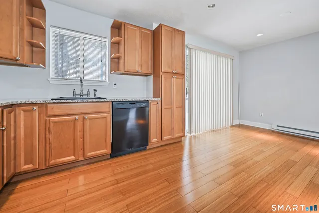 $239,900 | 925 Oronoke Road, Unit 11D, Waterbury, CT 06708