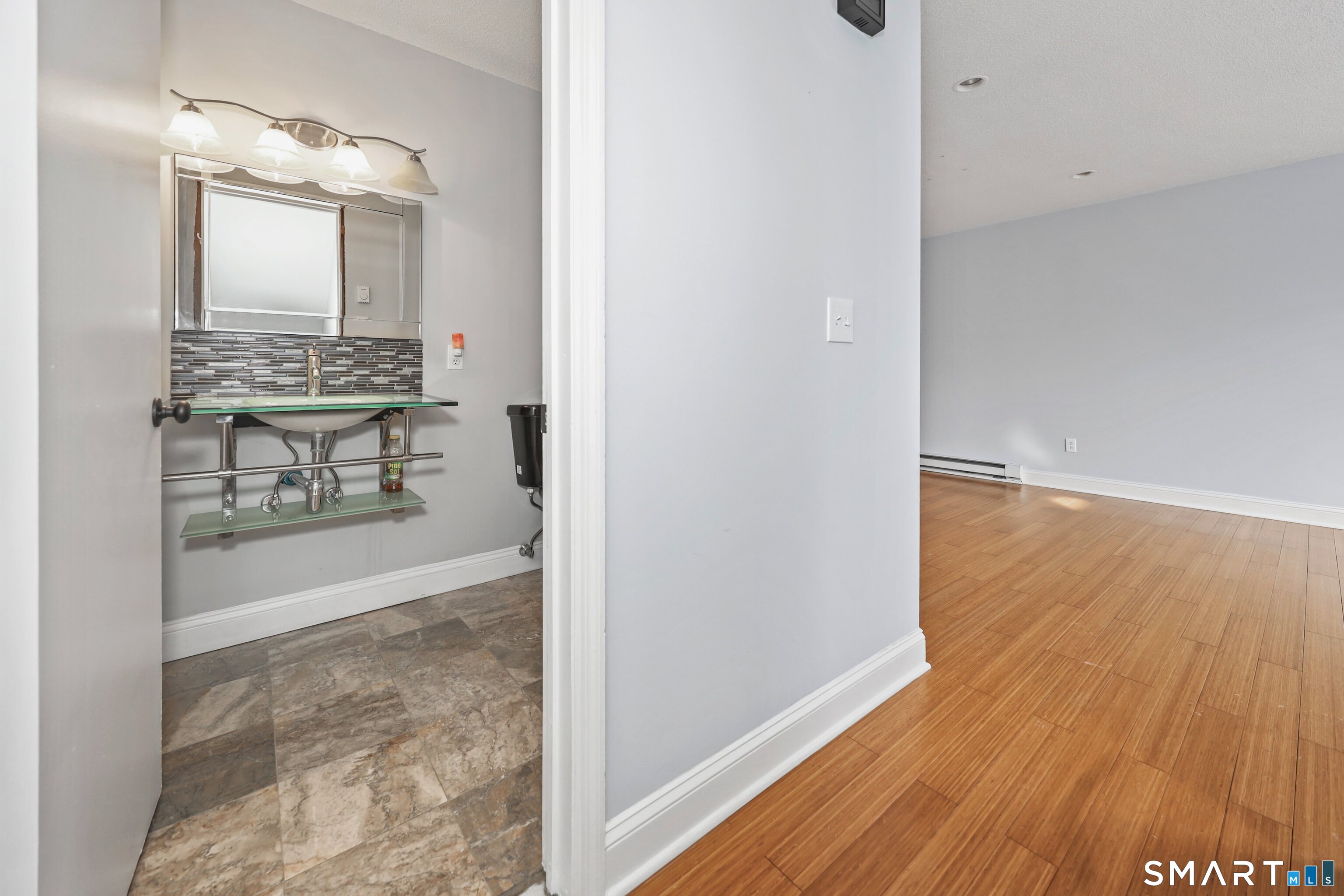 925 Oronoke Road, Unit 11D Waterbury, CT 06708 - Photo 10 of 21