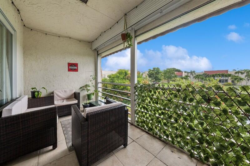 2700 Fiore Way, Unit 211 Delray Beach, FL 33445 - Photo 12 of 15 11_2700FioreWay_85_Patio_FlexMLS800x600_