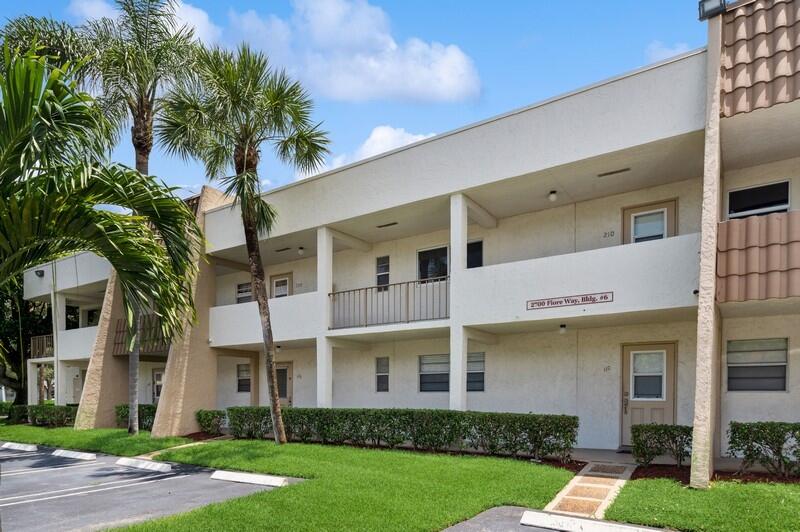 2700 Fiore Way, Unit 211 Delray Beach, FL 33445 - Photo 2 of 15 Front View